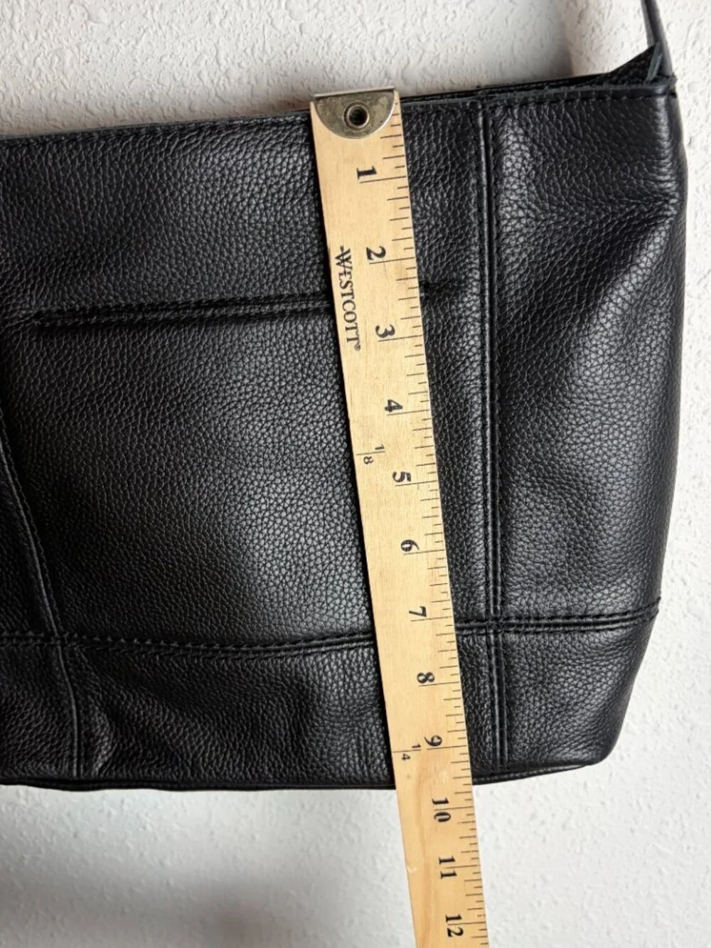 The Sak De Young Leather Hobo Purse Bag Black Classic Durable Minimal Basic